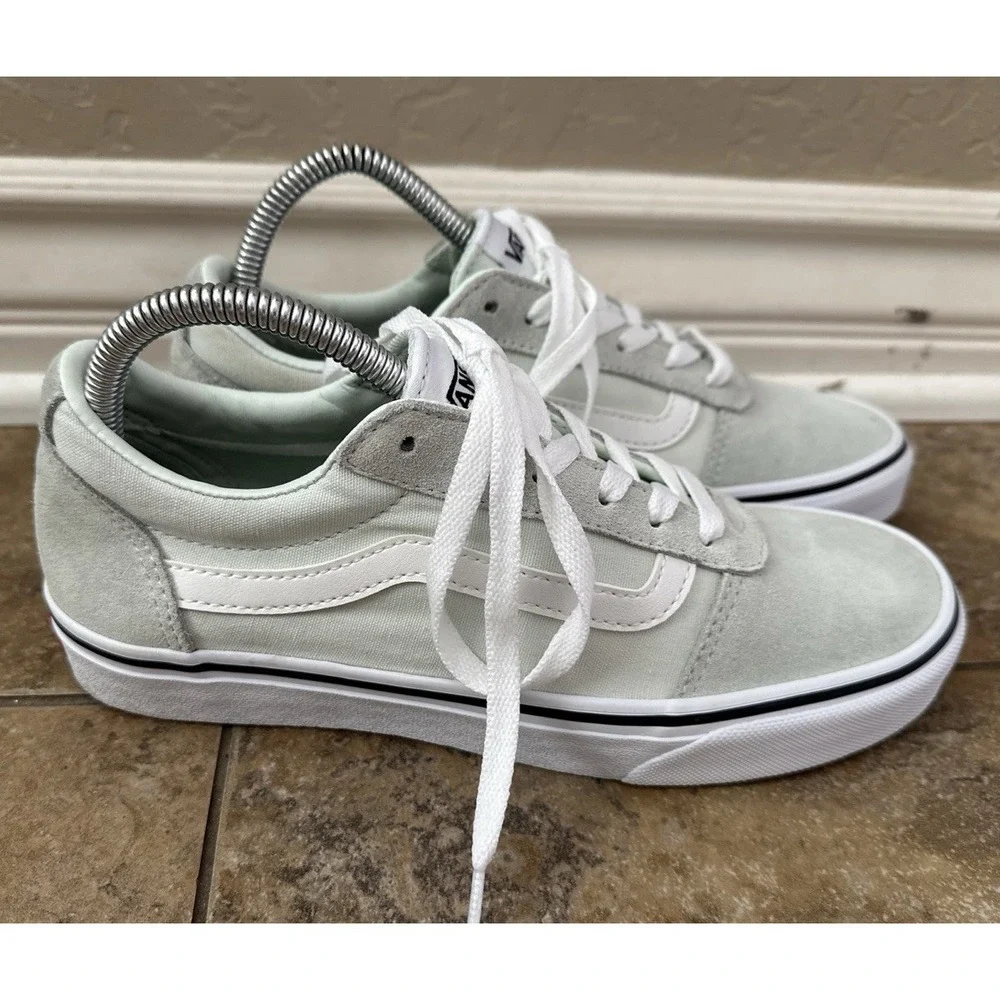 Vans Ward Suede Canvas Billowing Sail Green Size 8.5 Women's